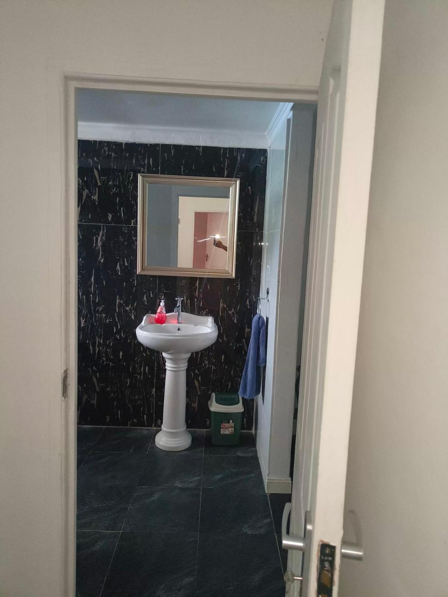 Alpha & Omega Apartment Seychelles Beau Vallon  Room photo